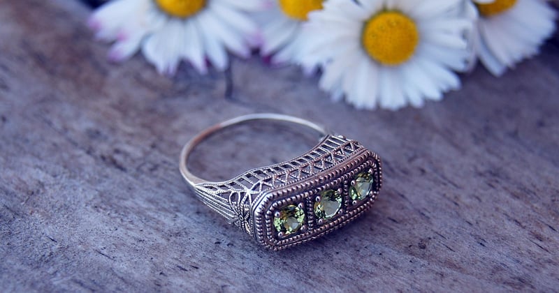 Les bijoux de seconde main séduisent la Gen Z, voici pourquoi